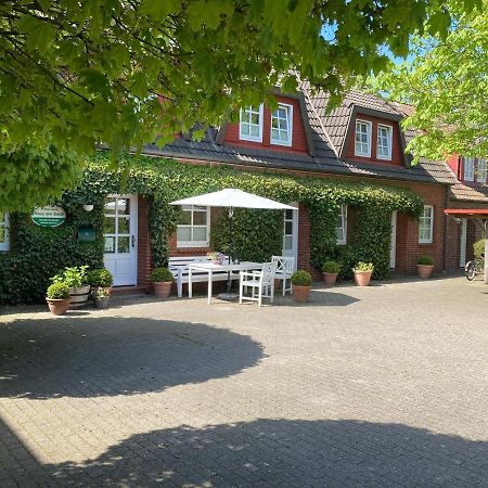 Haus Am Deich Apartment Utersum Bagian luar foto