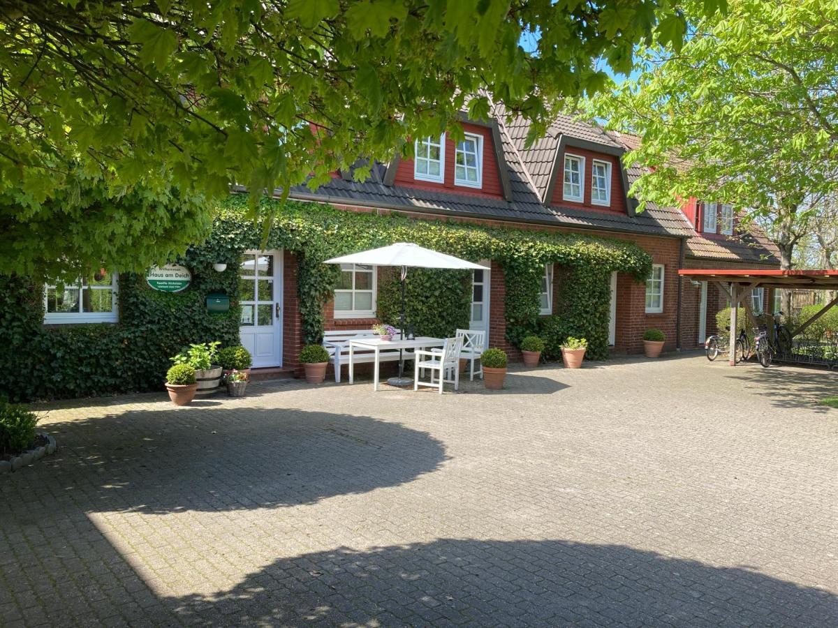 Haus Am Deich Apartment Utersum Bagian luar foto